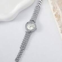 1 Đồng hồ thạch anh thanh lịch dành cho nữ với mặt số đính kim cương và dây đeo bằng thép không gỉ, phù hợp cho các dịp thường ngày, trang trọng, học tập, đám cưới, quà tặng - Bạc - Xem 3