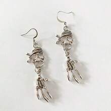 1 套海盗骷髅手吊坠耳环，创意设计，极简主义，朋克时尚复古时尚，休闲，适合送礼、日常穿着、街头、派对、节日，附有 OPP 袋 - 復古銀色 - 查看 3