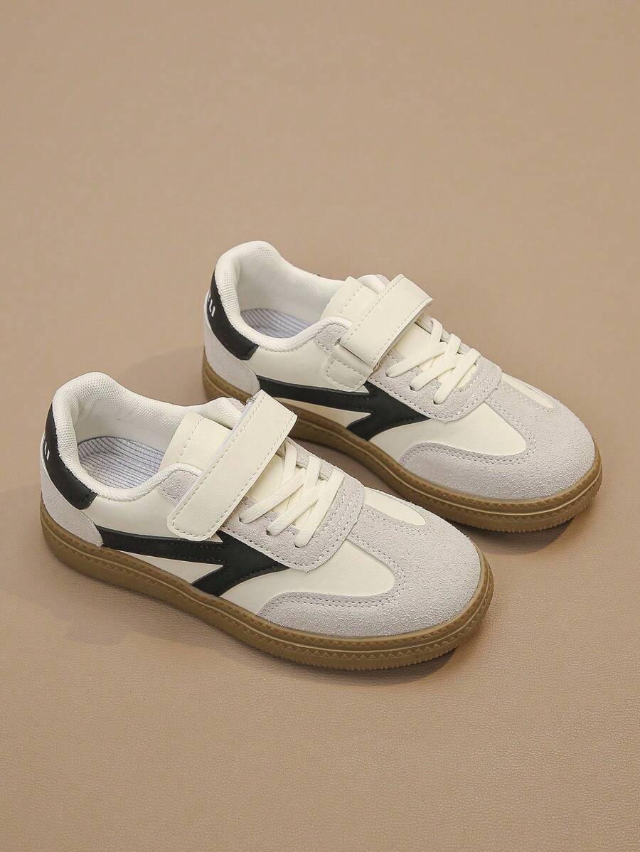 1 双儿童中性软底防滑圆头低帮休闲时尚运动鞋