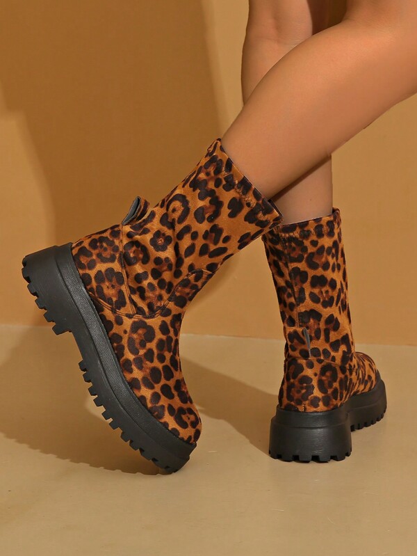 Damskie, swobodne, grube botki do kostki, okrągły nosek, wsuwane, wysoki, gruby obcas, wkładka i podszewka z materiału, wygodne, uniwersalne i łatwe do noszenia