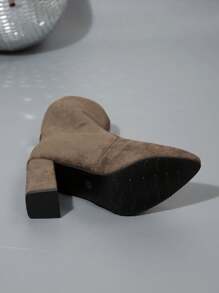 新款尖头粗跟女靴，百搭时尚踝靴 - 卡其色 - 查看 4