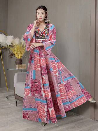 复古波西米亚风女式刺绣连衣裙，灵感