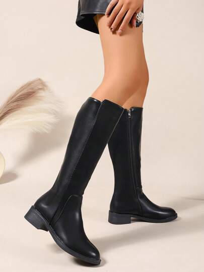 时尚搭配毛衣裙，女士秋冬舒适仿皮内衬保暖裤，侧拉链，简约圆头低跟骑士靴，适合多种场合，黑色靴子