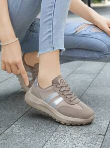 DareSee 女士休闲运动鞋，春秋新款卡其色系带透气低帮鞋，户外徒步防滑跑步鞋，适合音乐节、Y2KFest、返校季、秋季、圣诞节、冬季等场合，也是圣诞礼物的理想之选。 - 卡其色 - 查看 7