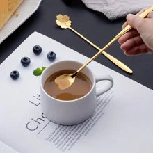 Set da 8 pezzi, posate dorate luxury in acciaio inossidabile: cucchiaini da caffè, cucchiaini da dolce, cucchiaini da gelato, forchette da frutta, adatte per casa, cucina, ristorante, hotel, feste, San Valentino, regali per il ritorno a scuola - Dorato - Visualizzare 10