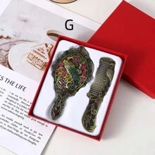Exquisite Small Relief Antique Peacock Open Screen Handheld Mirror & Portable Creative Sense Comb, Gift Box With Greeting Gifts And Birthday Gifts,The Color Of The Gemstones Inlaid In The Product Is Random,Women Valentine Gift Birthday Boyfriend Girlfriend
