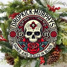 1 tấm Dropkick Murphys phong cách cổ điển 8x8 inch trang trí tường bằng gỗ tròn - Biển báo trang trí Giáng sinh/Năm mới, Quà tặng Giáng sinh/Năm mới, Tấm biển gỗ bền thích hợp trang trí nhà cửa và văn phòng, Quà tặng hoàn hảo cho phòng khách, quán bar, quán cà phê - Phong cách ngẫu nhiên để sử dụng trong nhà/ngoài trời - Nhiều màu - Xem 8