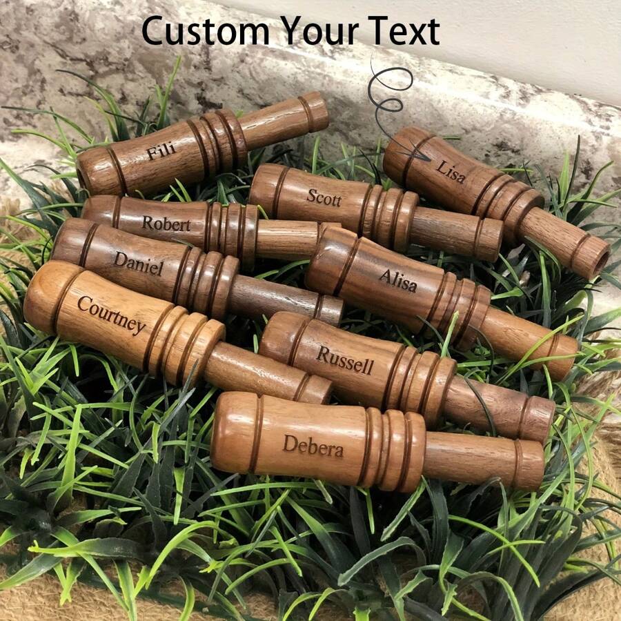 Tiếng gọi vịt bằng gỗ khắc tùy chỉnh - Món quà hoàn hảo cho thợ săn, người đam mê chim và nhà thám hiểm ngoài trời - Lý tưởng cho các ngày kỷ niệm, Ngày của cha, sinh nhật và ngày lễ - Nhiều màu - Xem 1