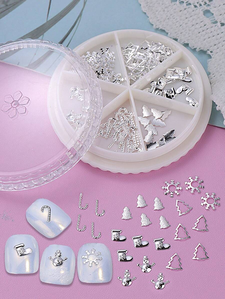 6Grids 合金圣诞切片指甲饰品，Y2K 美甲装饰配合金钢珠，金属圣诞树雪花雪人袜子拐杖糖指甲配件沙龙工具，可用于 DIY 手工装饰，送给女孩的精美礼物 - 銀色 - 查看 1