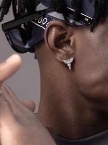 2 piezas Pendientes con alas de ángel estilo europeo y americano, pendientes de lujo ligeros con diamantes completos y zafiro, estilo callejero hip-hop personalizado para hombres