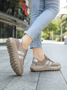 DareSee 女士休闲运动鞋，春秋新款卡其色系带透气低帮鞋，户外徒步防滑跑步鞋，适合音乐节、Y2KFest、返校季、秋季、圣诞节、冬季等场合，也是圣诞礼物的理想之选。 - 卡其色 - 查看 11