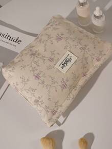 1 cái/bộ Túi đựng đồ trang điểm cầm tay màu be, vải Jacquard màu hồng hoa hồng. Túi đựng đồ trang điểm du lịch cỡ lớn, tối giản, đa chức năng, túi đựng mỹ phẩm bằng vải canvas, túi đựng đồ vệ sinh cá nhân di động. Thiết kế khóa kéo mở lớn, đựng mỹ phẩm, son môi, trang sức, chăm sóc móng tay, chăm sóc da, có thể đựng trang sức, kẹo, khăn giấy, băng vệ sinh, băng vệ sinh, tiền lẻ, chìa khóa, tai nghe, túi đựng đồ dễ thương, thích hợp cho phụ nữ, du lịch, ký túc xá, trường học. Quà tặng cho bé gái. Quà tặng ngày lễ - Màu be - Xem 5