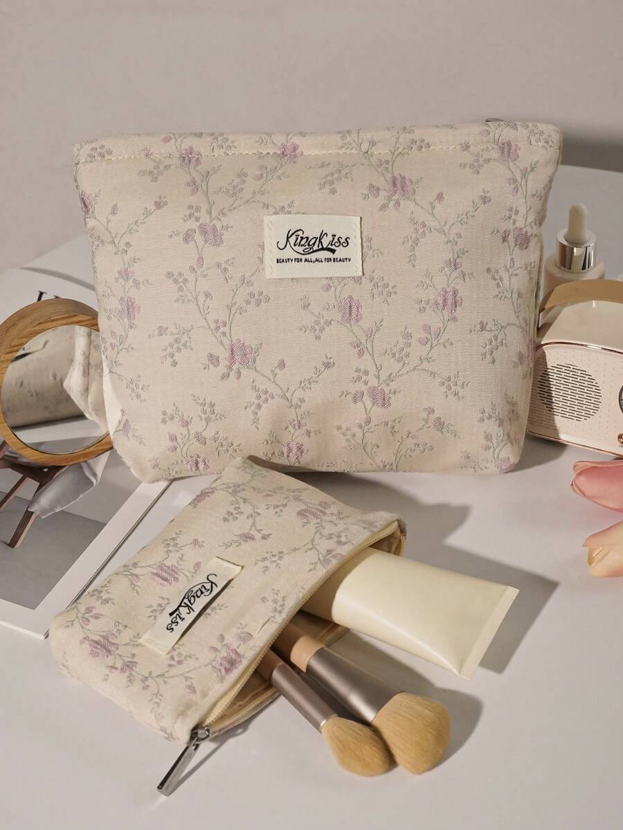 1 cái/bộ Túi đựng đồ trang điểm cầm tay màu be, vải Jacquard màu hồng hoa hồng. Túi đựng đồ trang điểm du lịch cỡ lớn, tối giản, đa chức năng, túi đựng mỹ phẩm bằng vải canvas, túi đựng đồ vệ sinh cá nhân di động. Thiết kế khóa kéo mở lớn, đựng mỹ phẩm, son môi, trang sức, chăm sóc móng tay, chăm sóc da, có thể đựng trang sức, kẹo, khăn giấy, băng vệ sinh, băng vệ sinh, tiền lẻ, chìa khóa, tai nghe, túi đựng đồ dễ thương, thích hợp cho phụ nữ, du lịch, ký túc xá, trường học. Quà tặng cho bé gái. Quà tặng ngày lễ - Màu be - Xem 1