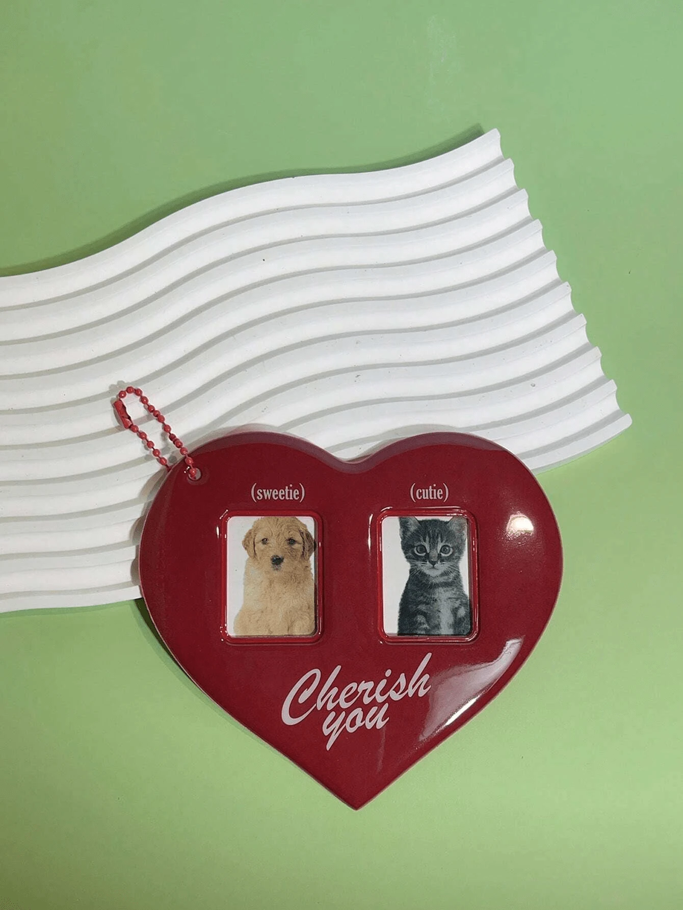 1 件 红色/黑色 PVC 时尚简约心形 适合学生 情侣 日常使用 送给女朋友 妈妈 儿童 钱包 带零钱包 钥匙扣配件 女士钥匙链 旅行配件 旅行必需品 汽车配件 户外配件 飞机箱 实用物品 夏季必需品 办公室配件 - 彩色 - 查看 1