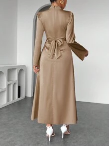 女士纯色优雅缎面V领系腰喇叭袖端庄长袖连衣裙，春秋季开斋节 - 杏色 - 查看 5