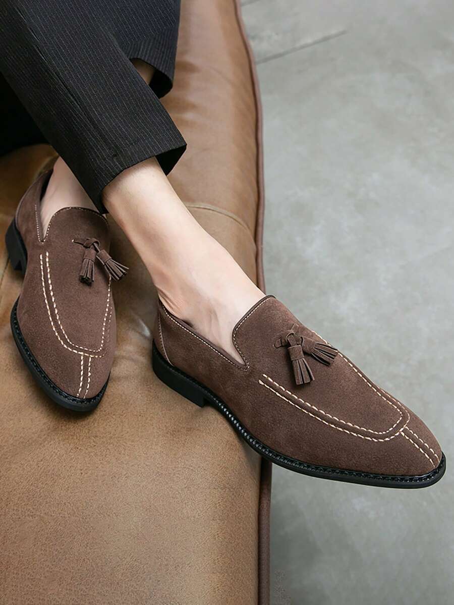 男士绒面革乐福鞋品牌复古一脚蹬经典休闲驾车鞋，正式婚礼派对尖头流苏正装鞋 - 棕色 - 查看 1