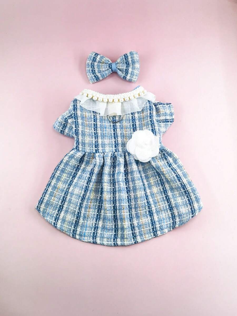 1 套保暖宠物连衣裙，带彼得潘领，厚白色羊毛面料