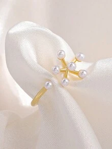 1 件时尚奢华简约设计珍珠花装饰可调节开口戒指，适合女性日常佩戴、派对配饰、送给家人朋友的生日/周年纪念礼物 - 花朵珍珠戒指 - 查看 7