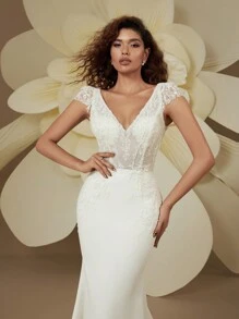 Váy cưới đuôi cá hở lưng đính hạt thêu tinh tế cổ chữ V đôi thanh lịch HEARBOBO - trắng - Xem 3