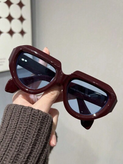 1副不对称未来主义时尚眼镜，时尚男女通用眼镜，女士基本款穿搭配饰，商务休闲礼品，沙滩配饰，女士时尚眼镜，夏季海滩度假和户外旅行必备