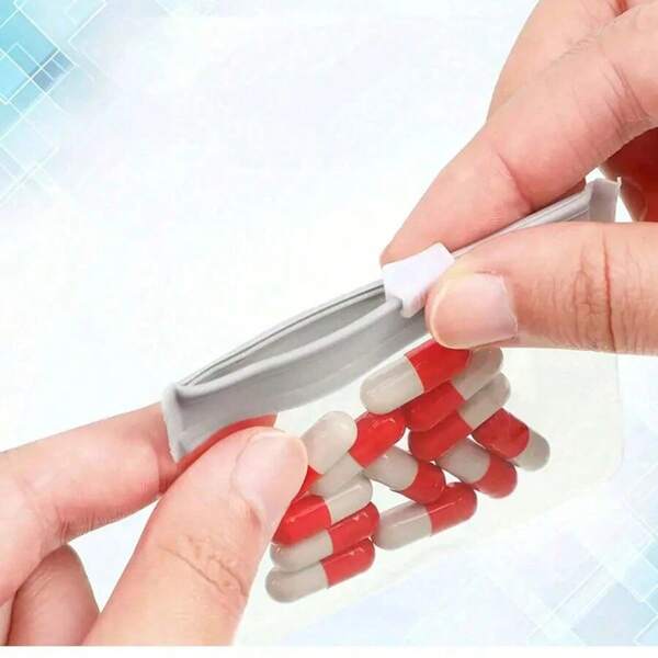3pcs Portable Waterproof Moisture-Proof Medicine Storage Bags, Random Colors