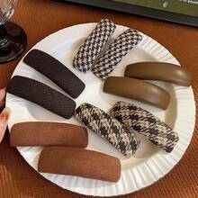 2 件装女士多色面料和仿皮 BB 发夹，秋冬新款复古格子咖啡色时尚发饰，别致街头时尚日常使用 - 彩色 - 查看 5