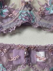 Women's Romantic Dating Purple Embroidery Bra Set For Going Out - Purple - View 7