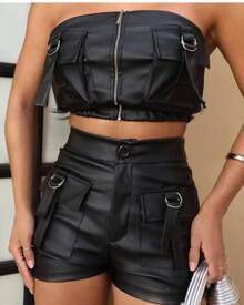 Shorts Feminina Couro Sintético Cintura Alta cargo- bermuda - Preto - Visão 2