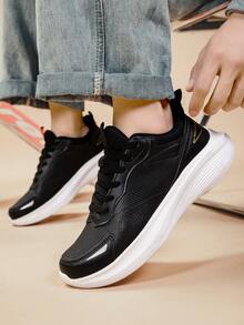 Giày chạy bộ thời trang và thoải mái cho nam - Đệm siêu mềm, chống trượt, dây buộc chắc chắn - Thích hợp cho các chuyến phiêu lưu ngoài trời, mặc được mọi mùa - Đen và trắng - Xem 9