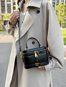 时尚纯色，配有可调节肩带，盒状包，斜挎包，非常适合派对、舞会、晚宴/宴会，搭配派对礼服、舞会礼服、生日礼服，适合节日/度假/假日/郊游/旅游/体育场/大学/学院教室/通勤，适合女性、女孩、大学生、年轻女孩 - 黑色 - 查看 3