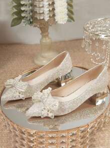 Zapatos de tacón alto elegantes para damas con decoración de mariposa de cristal, puntera afilada, color plateado, tacón grueso, estilo slip-on, elegantes, para fiestas