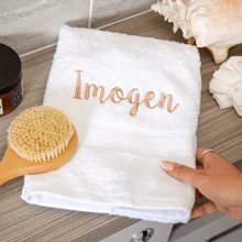 Personalisiertes besticktes, maßgefertigtes 100% ägyptisches ultraweiches Luxus-Hand-/Badetuch, Badezimmer Dekoration, Sommer-Strandaccessoires, Rückkehr zur Schule