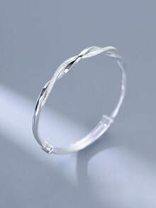 1 chiếc vòng tay kim loại Mobius Loop tối giản thanh lịch dành cho phụ nữ, thích hợp cho hàng ngày, tiệc tùng, tiệc khiêu vũ, quà tặng ngày lễ, phụ kiện trang trí thời trang chất lượng cao cấp - Bạc - Xem 4