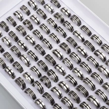 Set de 20 anillos de acero inoxidable con rayas de moda para mujeres y hombres, de colores mixtos, joyería simple perfecta para variedad de estilos y regalos - 20 anillos de acero inoxidable rayados - Ver 11