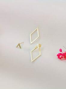 1 对简约几何镂空钻石形前后耳环，耳环设计有两种佩戴方式，独特的钻石形耳套，适合女性 - 金色 - 查看 3
