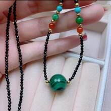 1Pc Natural Crystal Malachite Necklace, Sugar Cube, Round Beads, Peace Button, Bamboo Knot, Chakra Quartz Malachite Sweater Necklace, All Hand-Carved, Male And Female Couples Fashion Necklace, Meaning Peace, Freedom, Wealth, Family Happiness, Suitable For Family Gifts, Christmas And Various Holiday Party Gifts, Crystal Gifts (Random Gift: Lanyard, Gift Box)