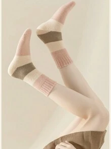 4 双女士加厚保暖粉色毛绒袜子 - 粉色 - 查看 8