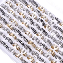 Set de 20 anillos de acero inoxidable con rayas de moda para mujeres y hombres, de colores mixtos, joyería simple perfecta para variedad de estilos y regalos - 20 anillos de acero inoxidable rayados - Ver 13