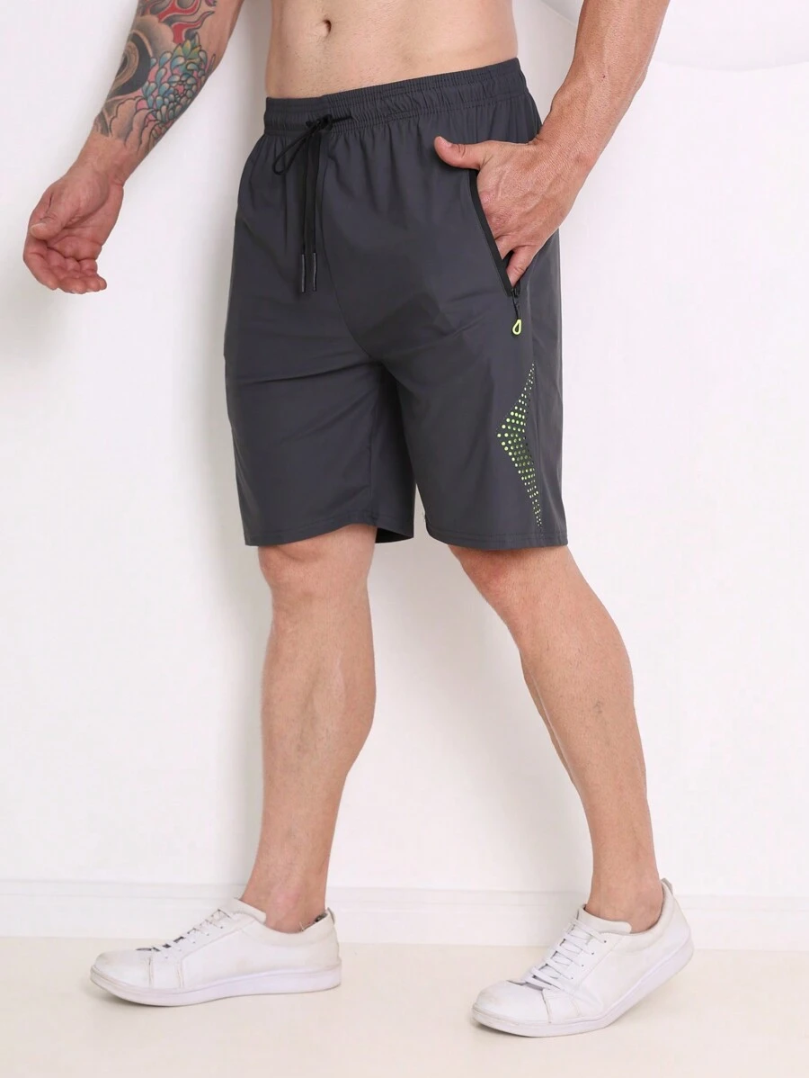 SUN CAI Desportivo Shorts de Desporto para Homens Tecido importado de secagem rápida com estampa - Chumbo - Visão 1