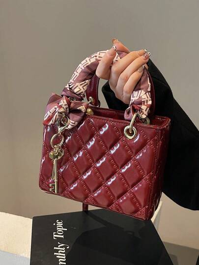 Dedoo حقيبة يد أنيقة وفاخرة للنساء موديل 2025 الجديد، خفيفة الوزن وعصرية، الأكثر مبيعًا، حقيبة يد مطرزة بالألماس، مناسبة للحمل باليد أو على الكتف أو متقاطعة، مثالية للعطلات الربيعية/الصيفية، الحياة الجامعية، التنقل اليومي، هدية عيد الميلاد، الحفلات، الزفاف، أساسية لرأس السنة (هدية عيد الحب)