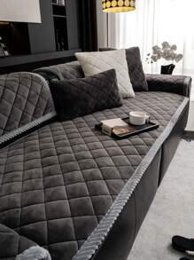 1 vỏ đệm ghế sofa mùa đông bằng vải nhung dày, tấm lót ghế sofa ấm áp họa tiết kẻ sọc hình thoi, tấm bảo vệ ghế sofa chống trầy xước thân thiện với vật nuôi, đồ trang trí nhà có thể giặt bằng máy, phù hợp với ghế sofa kết hợp hình chữ L và ghế sofa 1/2/3/4 chỗ ngồi (bán riêng) - Màu xám đen - Xem 4