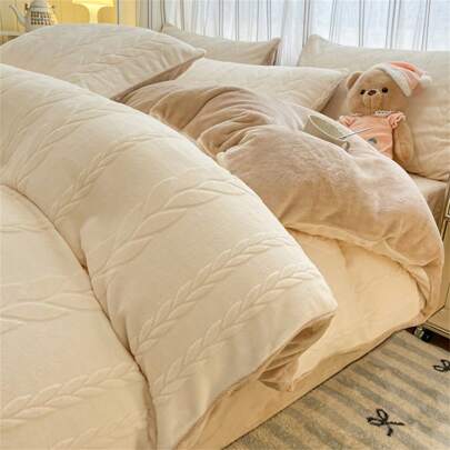 230g Thicken & Warm Carved Pattern Solid Color Milk Velvet Single Duvet Cover, Suitable For Autumn/Winter