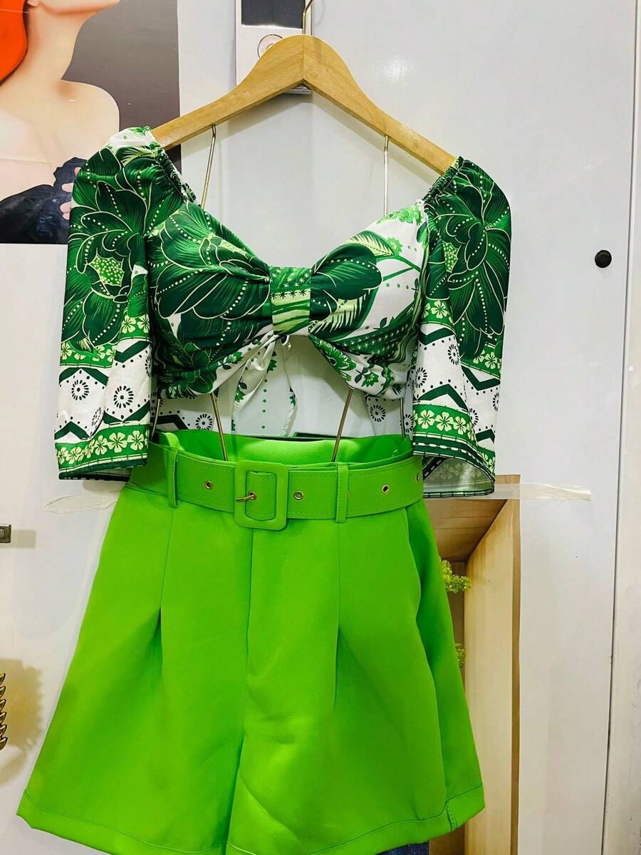 RAW CLOTHING New Set Of One-Size-Fits-All Shirt That Ties At The Back With Elastane And Print, Shorts With Belt And Pocket - màu xanh lá - Xem 1