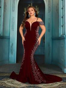 QOQ Glamorous Mature Plus Size Rhinestone Halter Floor Length Women Gown Dresses - Burgundy - View 3