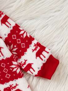 Uroczy kombinezon z kapturem i długim rękawem w świąteczny wzór z jeleniem, ciepły i puszysty