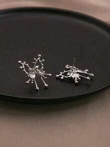1 对复古简约镂空蝴蝶锆石耳钉，不对称时尚女士配饰 - 銀色 - 查看 3