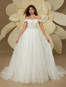 Gorgeous Off-The-Shoulder Sequin Mesh Train Wedding Dress For Bride - White - View 5