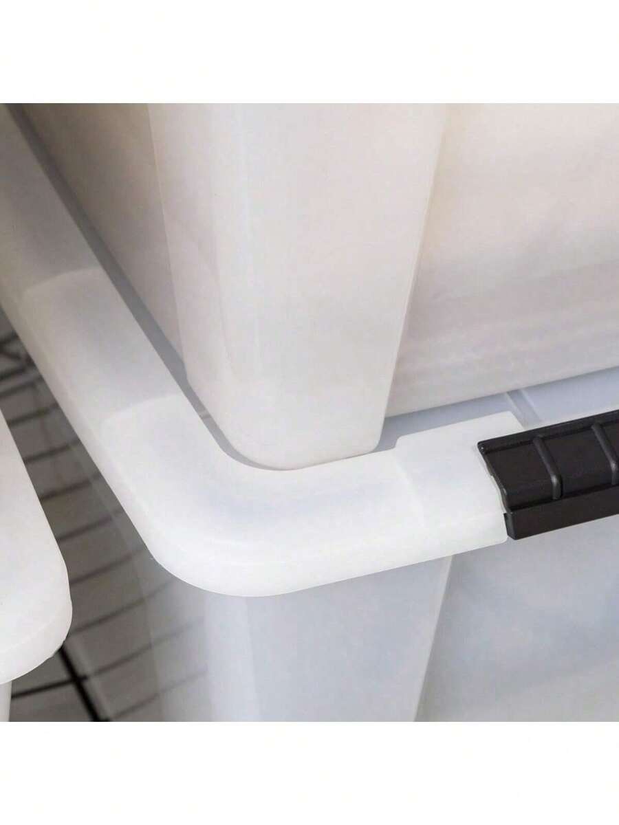 USA 33 Quart Stackable Plastic Storage Bins With Lids And Latching