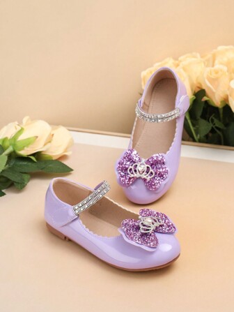 1 双可爱蝴蝶和皇冠装饰防滑平底儿童鞋适合所有季节