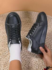 Giày thể thao buộc dây trang trí giản dị cho nữ, giày trượt ván - Đen và trắng - Xem 2